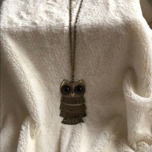 Fashion owl necklace